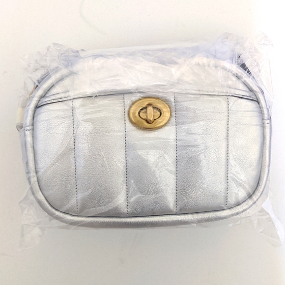 Coach Camera Crossbody Bag Silver Quilted Leather with Chain Strap - Picture 10 of 12